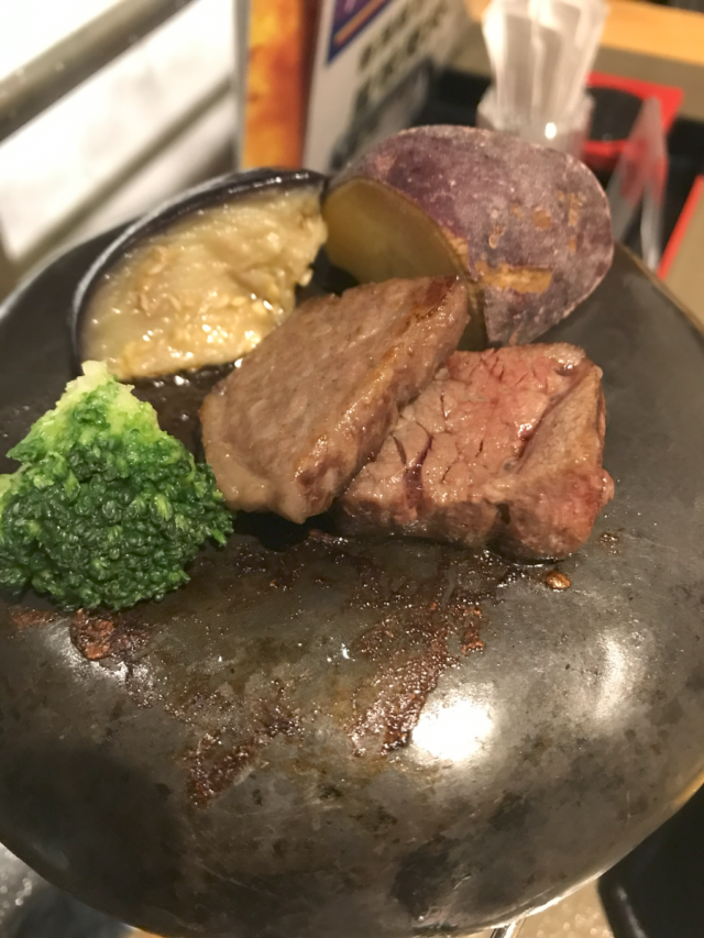 「岩室温泉　ゆもとや」夕食stries